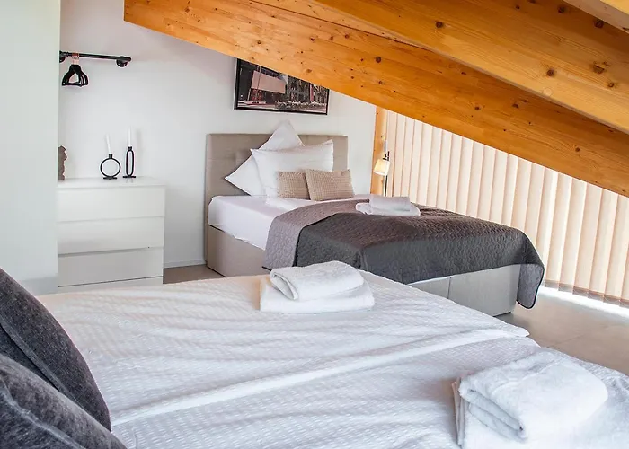 ※Luxus Loft Mit Boxspringbetten Und Heimkino ※