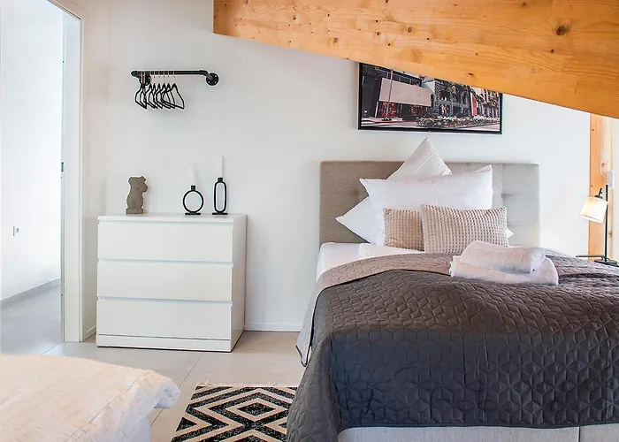※Luxus Loft Mit Boxspringbetten Und Heimkino ※